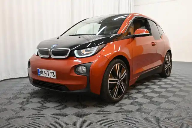 Oranssi Sedan, BMW i3 – NLN-773