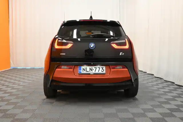 Oranssi Sedan, BMW i3 – NLN-773