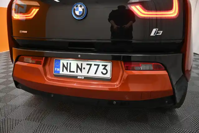 Oranssi Sedan, BMW i3 – NLN-773