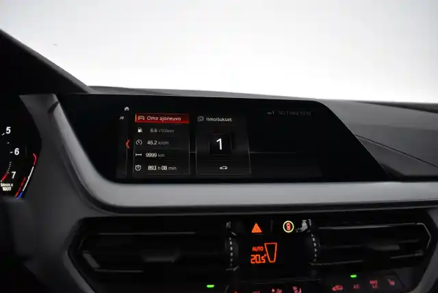 Musta Viistoperä, BMW 118 – NLP-877