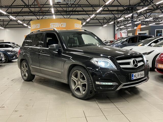 Musta Maastoauto, Mercedes-Benz GLK – NLR-566