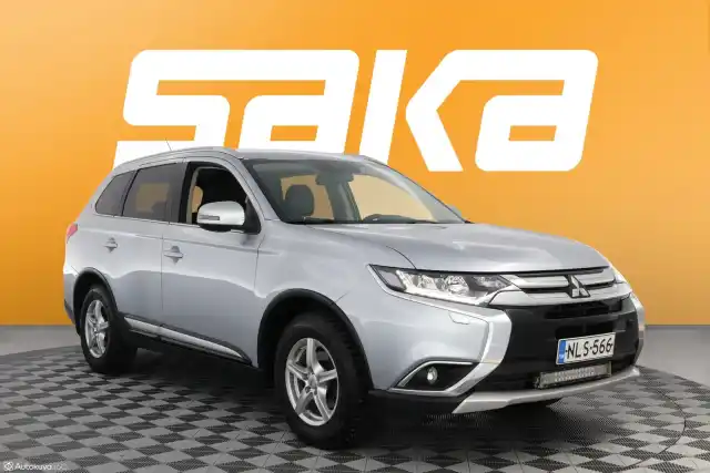 Harmaa Maastoauto, Mitsubishi Outlander – NLS-566