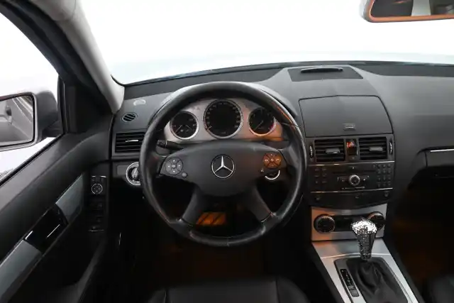 Harmaa Farmari, Mercedes-Benz C – NLT-233