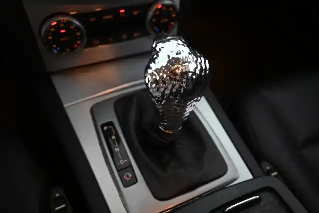 Harmaa Farmari, Mercedes-Benz C – NLT-233
