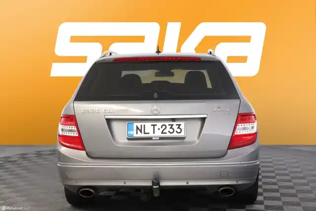 Harmaa Farmari, Mercedes-Benz C – NLT-233