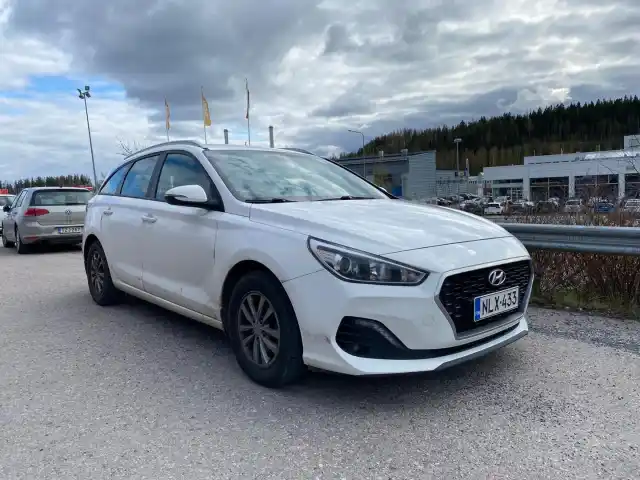 Valkoinen Farmari, Hyundai i30 Wagon – NLX-433