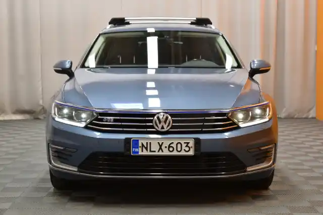 Sininen Farmari, Volkswagen Passat – NLX-603