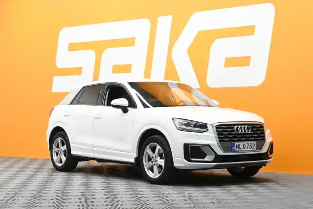 Valkoinen Maastoauto, Audi Q2 – NLX-752