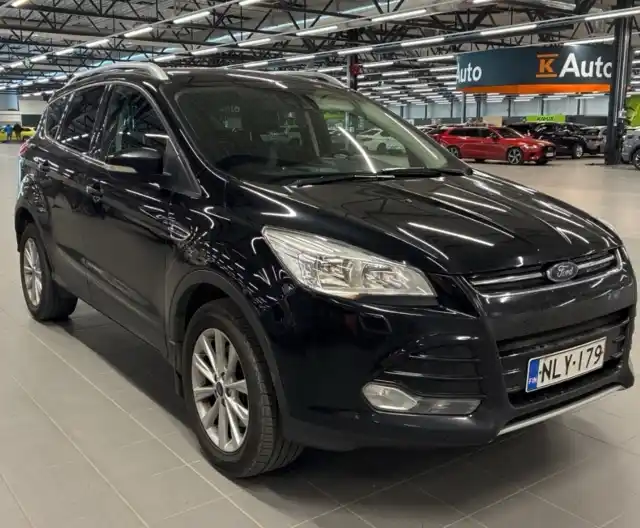 Musta Maastoauto, Ford Kuga – NLY-179