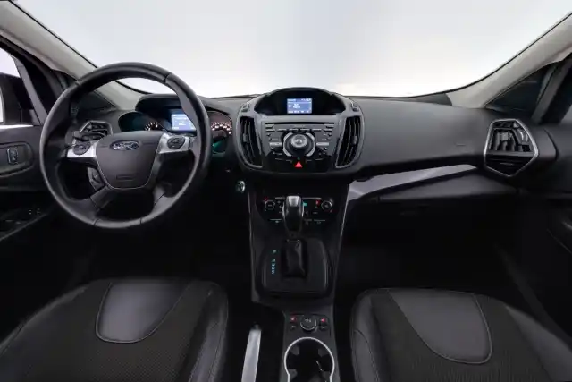 Musta Maastoauto, Ford Kuga – NLY-179