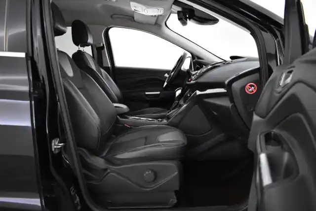 Musta Maastoauto, Ford Kuga – NLY-179