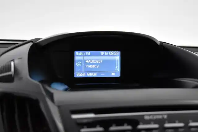 Musta Maastoauto, Ford Kuga – NLY-179