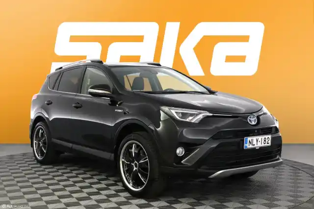 Musta Maastoauto, Toyota RAV4 – NLY-182