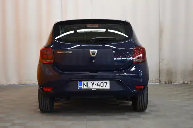 Sininen Viistoperä, Dacia Sandero – NLY-407