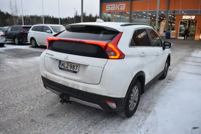 Valkoinen Maastoauto, Mitsubishi Eclipse Cross – NLZ-987