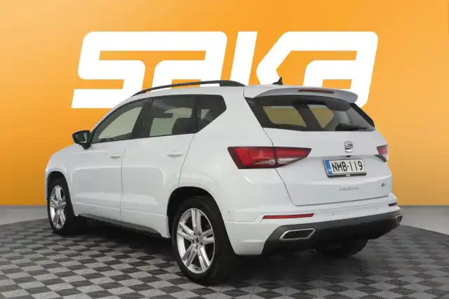 Valkoinen Maastoauto, Seat Ateca – NMB-119