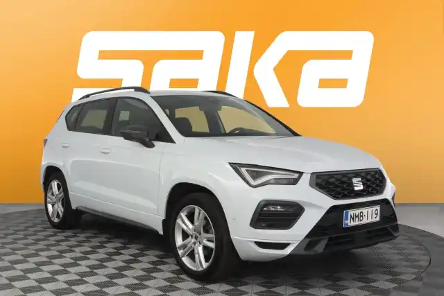 Valkoinen Maastoauto, Seat Ateca – NMB-119