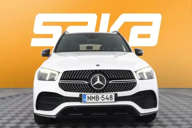 Valkoinen Maastoauto, Mercedes-Benz GLE – NMB-548