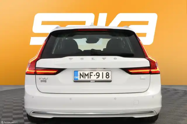 Valkoinen Farmari, Volvo V90 – NMF-918