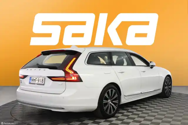 Valkoinen Farmari, Volvo V90 – NMF-918