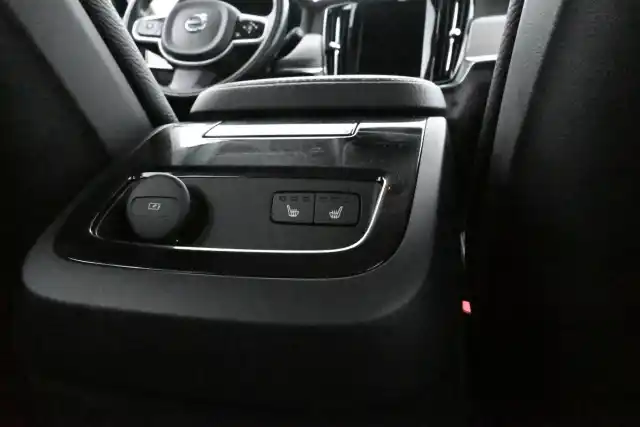 Valkoinen Farmari, Volvo V90 – NMF-918