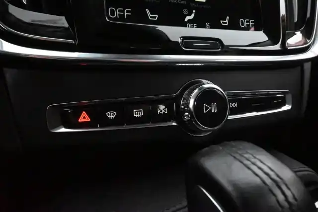 Valkoinen Farmari, Volvo V90 – NMF-918