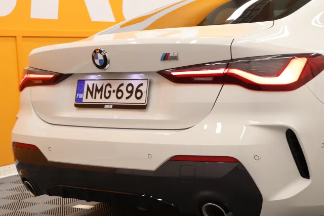 Valkoinen Coupe, BMW 420 – NMG-696