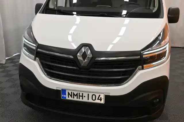 Valkoinen Pakettiauto, Renault Trafic – NMH-104