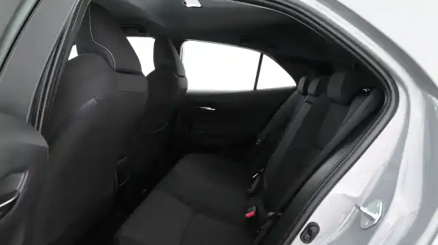 Harmaa Viistoperä, Toyota Corolla – NMH-325