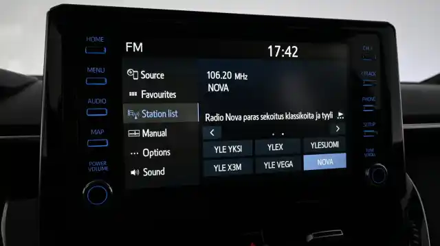 Harmaa Viistoperä, Toyota Corolla – NMH-325