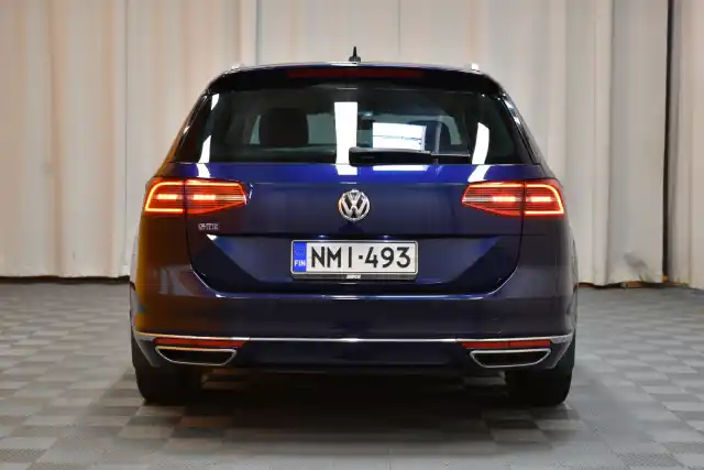 Sininen Farmari, Volkswagen Passat – NMI-493