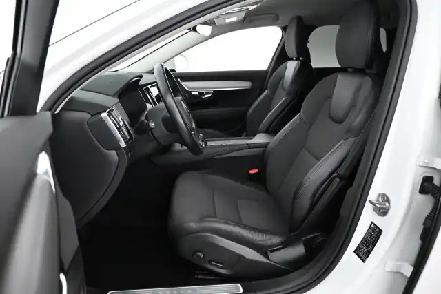 Valkoinen Farmari, Volvo V90 – NMI-912