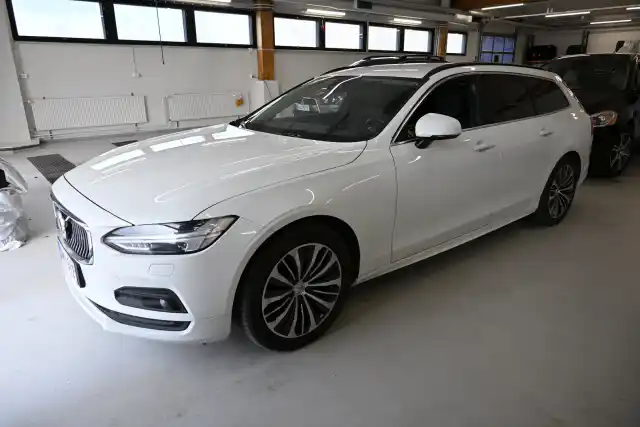 Valkoinen Farmari, Volvo V90 – NMI-912