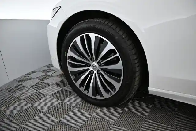 Valkoinen Farmari, Volvo V90 – NMI-912