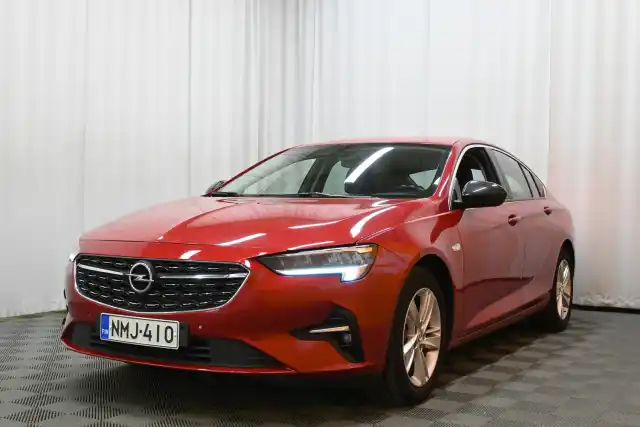 Punainen Viistoperä, Opel Insignia – NMJ-410