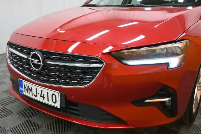 Punainen Viistoperä, Opel Insignia – NMJ-410