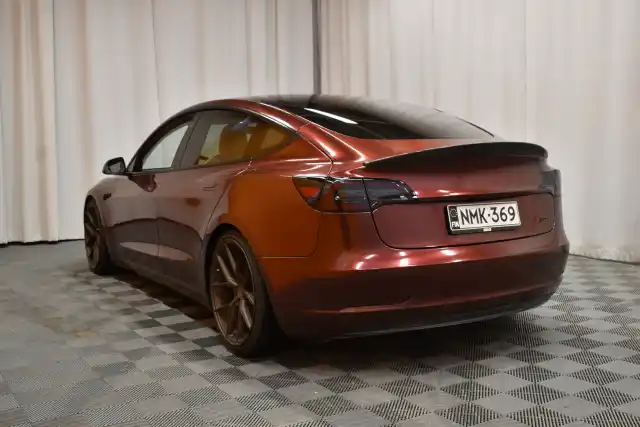 Valkoinen Sedan, Tesla Model 3 – NMK-369