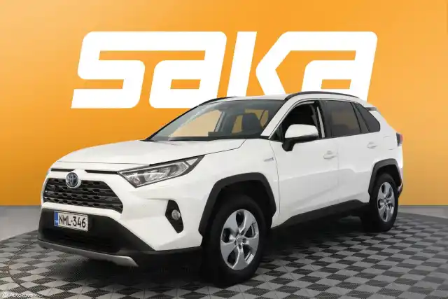 Valkoinen Maastoauto, Toyota RAV4 – NML-346