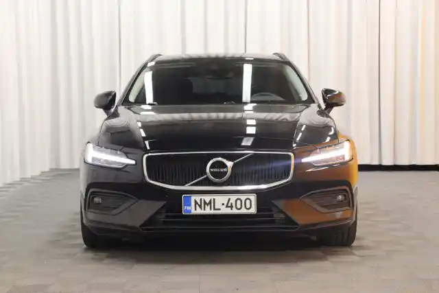 Musta Farmari, Volvo V60 – NML-400