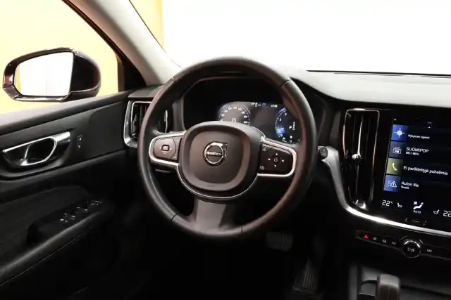 Musta Farmari, Volvo V60 – NML-400