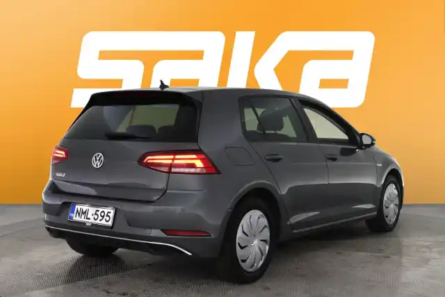 Harmaa Viistoperä, Volkswagen Golf – NML-595