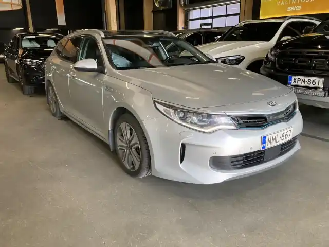 Harmaa Sedan, Kia Optima – NML-667