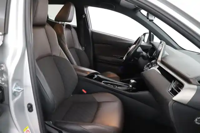 Hopea Maastoauto, Toyota C-HR – NML-693