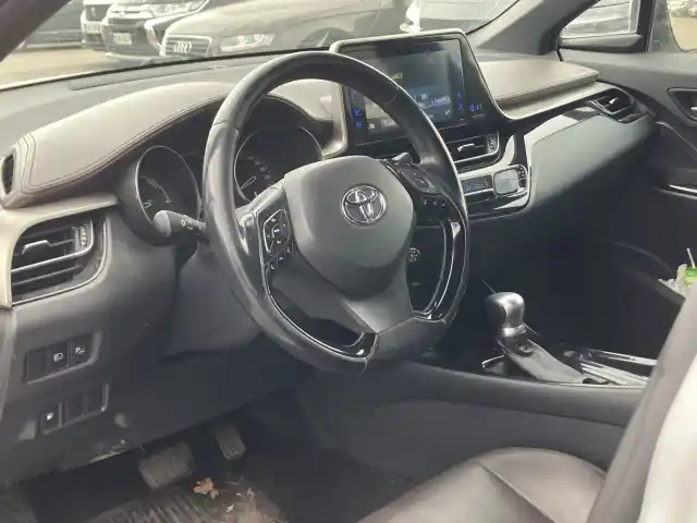Hopea Maastoauto, Toyota C-HR – NML-693