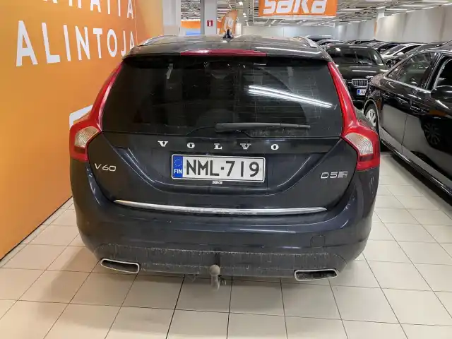 Sininen Farmari, Volvo V60 – NML-719