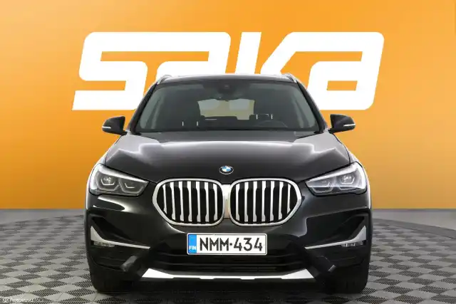 Musta Maastoauto, BMW X1 – NMM-434