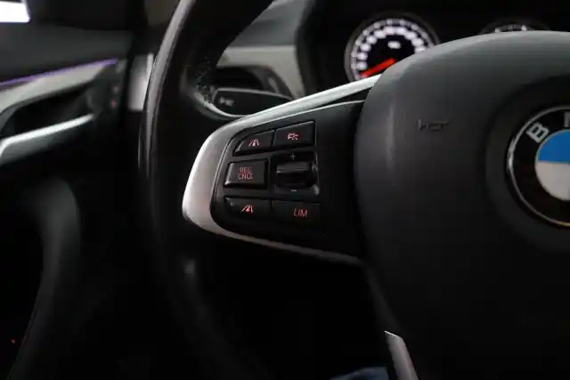 Musta Maastoauto, BMW X1 – NMM-434