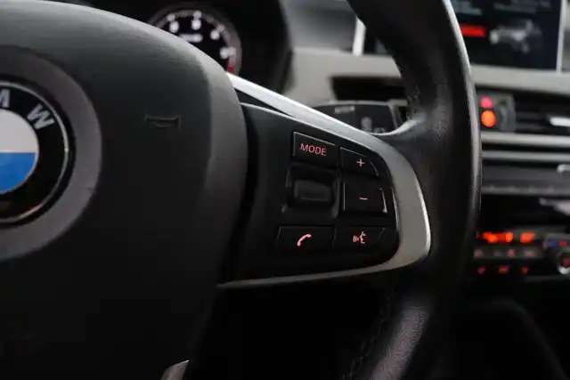 Musta Maastoauto, BMW X1 – NMM-434