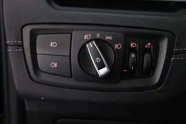 Musta Maastoauto, BMW X1 – NMM-434