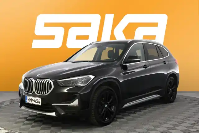 Musta Maastoauto, BMW X1 – NMM-434